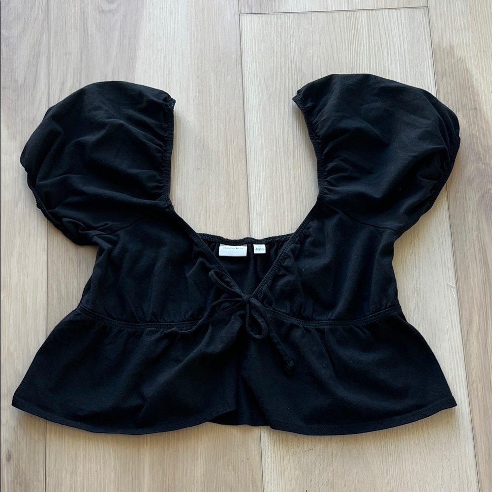 Aritzia  Sundays Best Women’s Kaia  Black Puff Sleeve Top size S